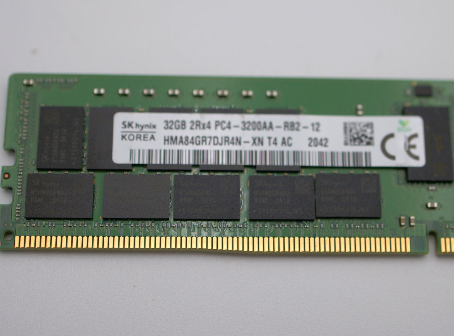 HYNIX 32GB (1X32GB) 2RX4 PC4-3200AA SERVER MEMORY HMA84GR7DJR4N-XN