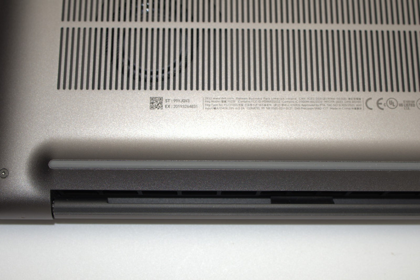 Dell Precision 16” 5680 Intel 13th Gen i5-13600H 256GB SSD 16GB RAM Win 11 Pro