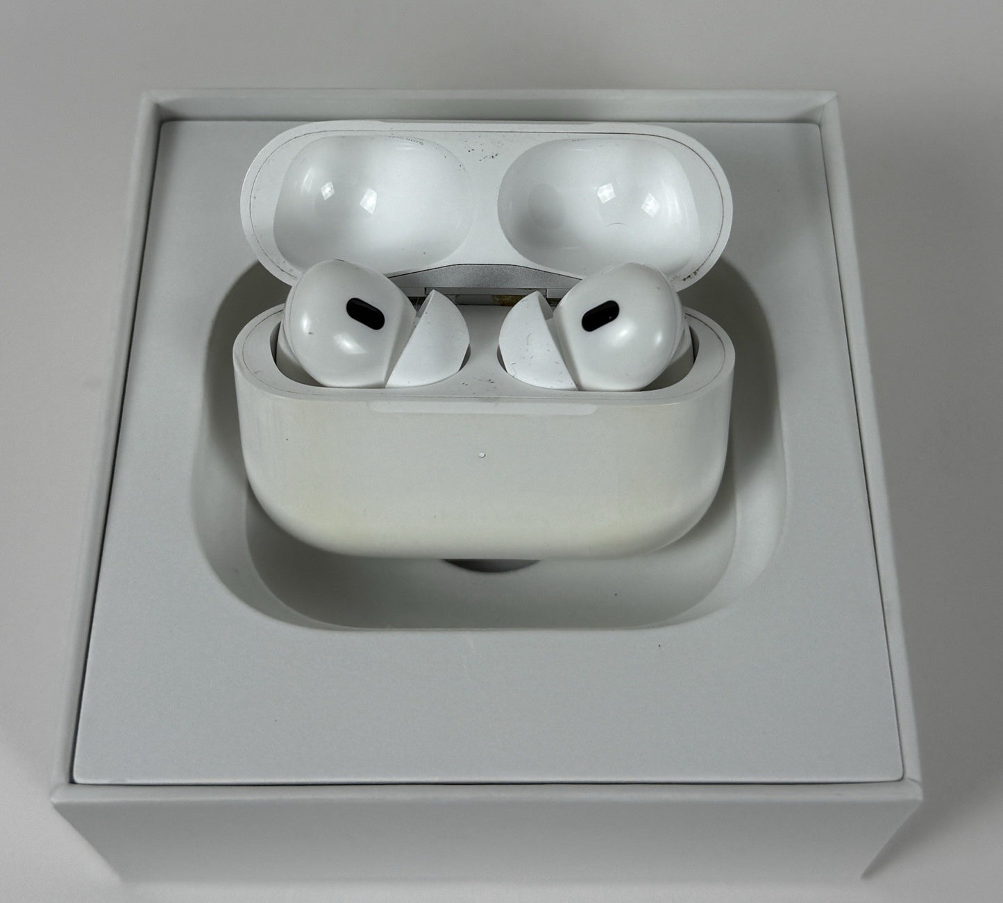 Apple AirPods Pro (1st Gen) w/ MagSafe Case – Noise Cancelling Bluetooth