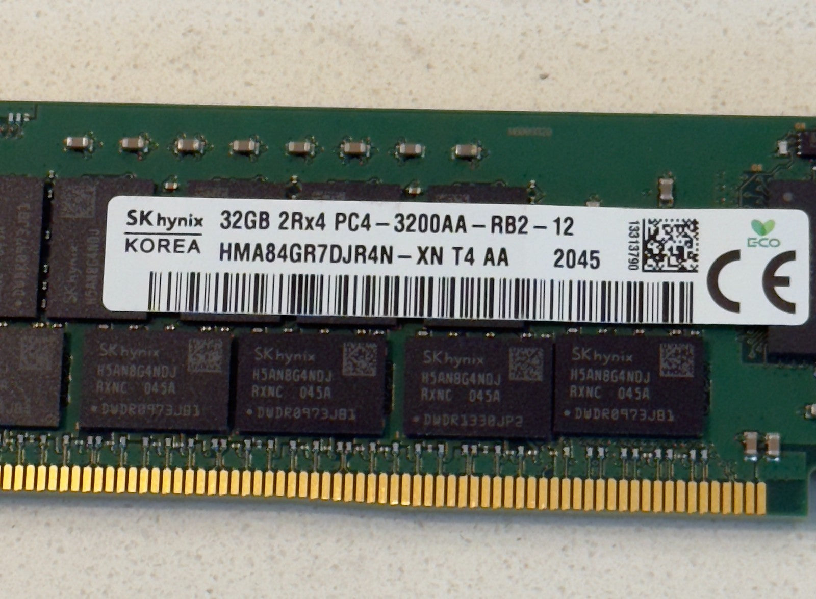 SK HYNIX 32GB 2Rx4 PC4-3200AA-RB2 HMA84GR7DJR4N-XN-T4-AA 2045