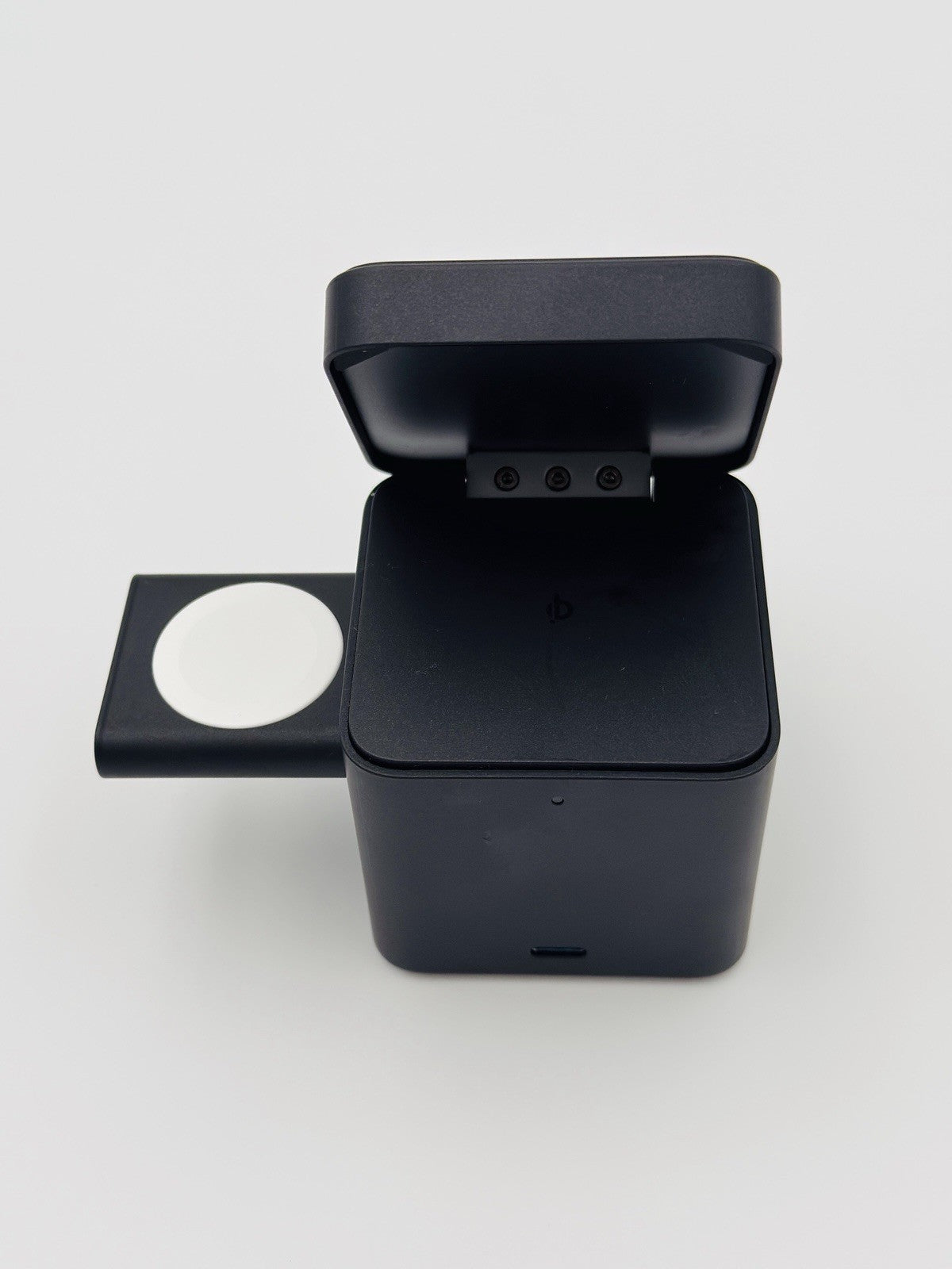 Anker MagGo 3‑in‑1 Charging Station – Wireless iPhone, Apple Watch & AirPods Doc