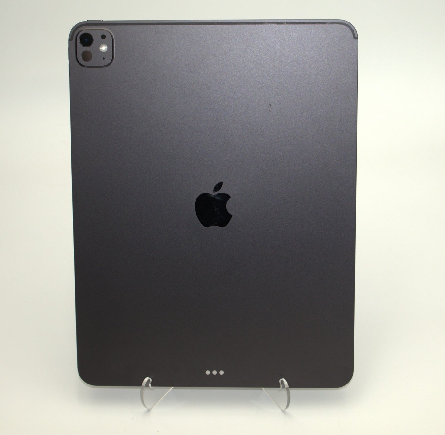 Apple iPad Pro 13"  M5 256GB Wi-Fi - Space Black- Good -  w/Apple Care