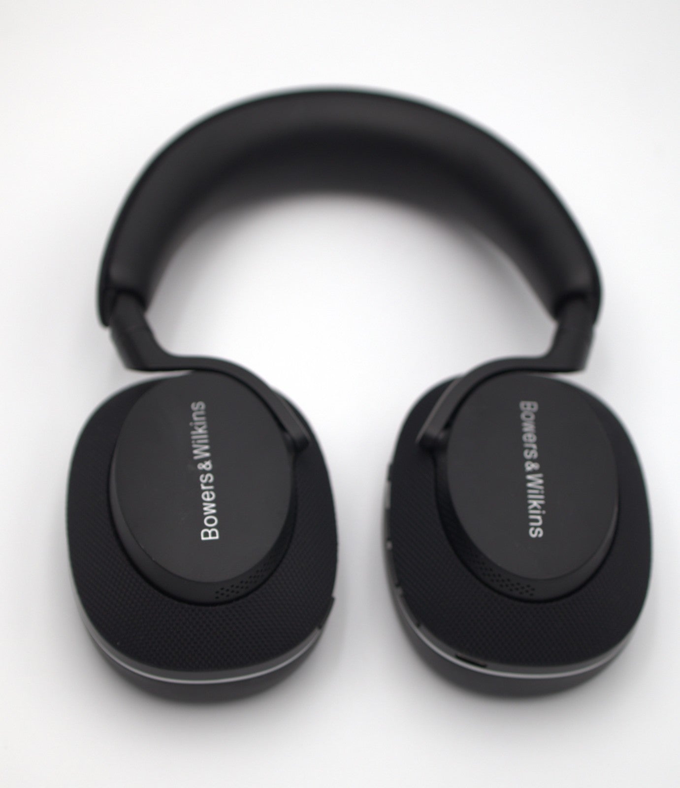 Bowers & Wilkins PX7 S2 On-Ear Noise Cancelling Wireless Headphones Case | Black