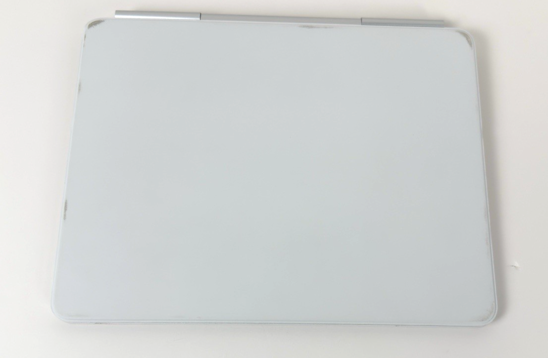 Apple Magic Keyboard White for iPad Air 13″ M3 MDFW4LL/A Excellent!