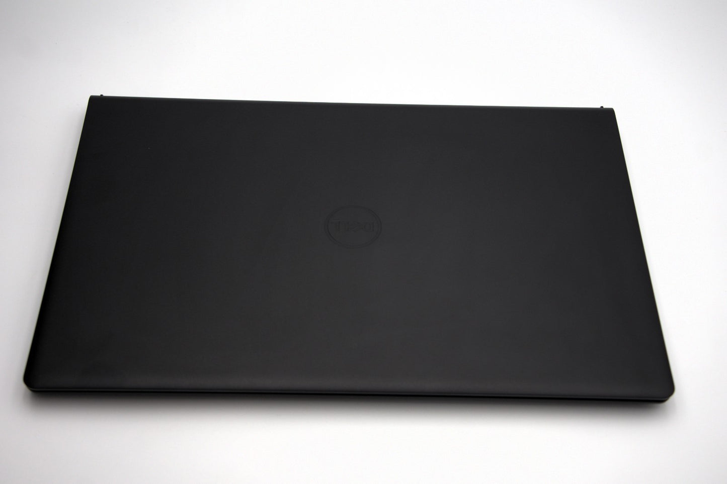 Dell Inspiron 15.6 Touchscreen Laptop  AMD Ryzen 5, 8GB RAM, 1TB SSD i3535