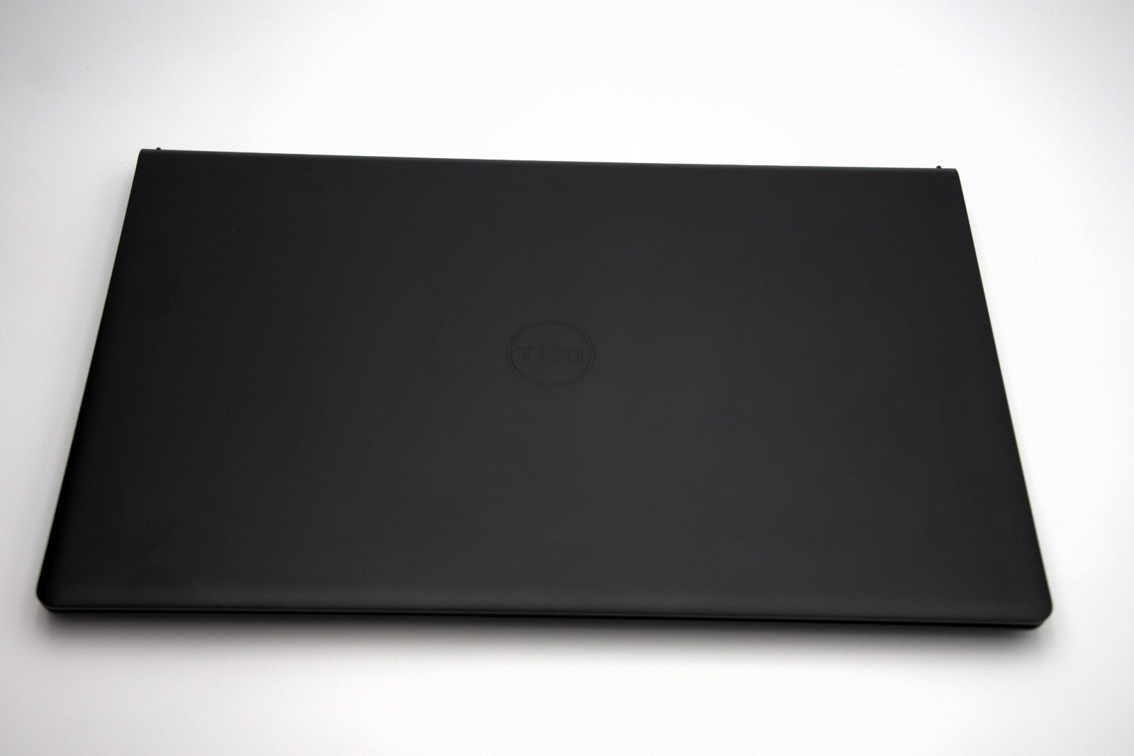 Dell Inspiron 15.6 Touchscreen Laptop  AMD Ryzen 5, 8GB RAM, 1TB SSD i3535