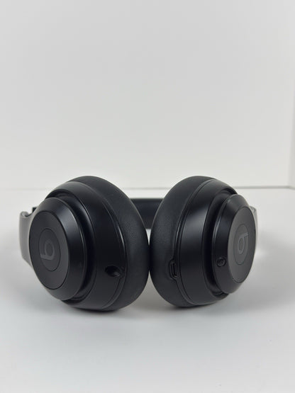 Beats Studio Pro Wireless Noise Cancelling Headphones Black + AppleCare