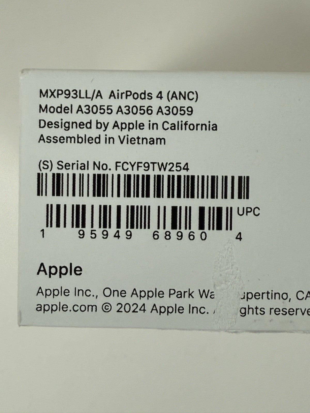 Apple AirPods 4th Gen ANC  with Active Noise Cancellation MXP93LL/A - Excellent!