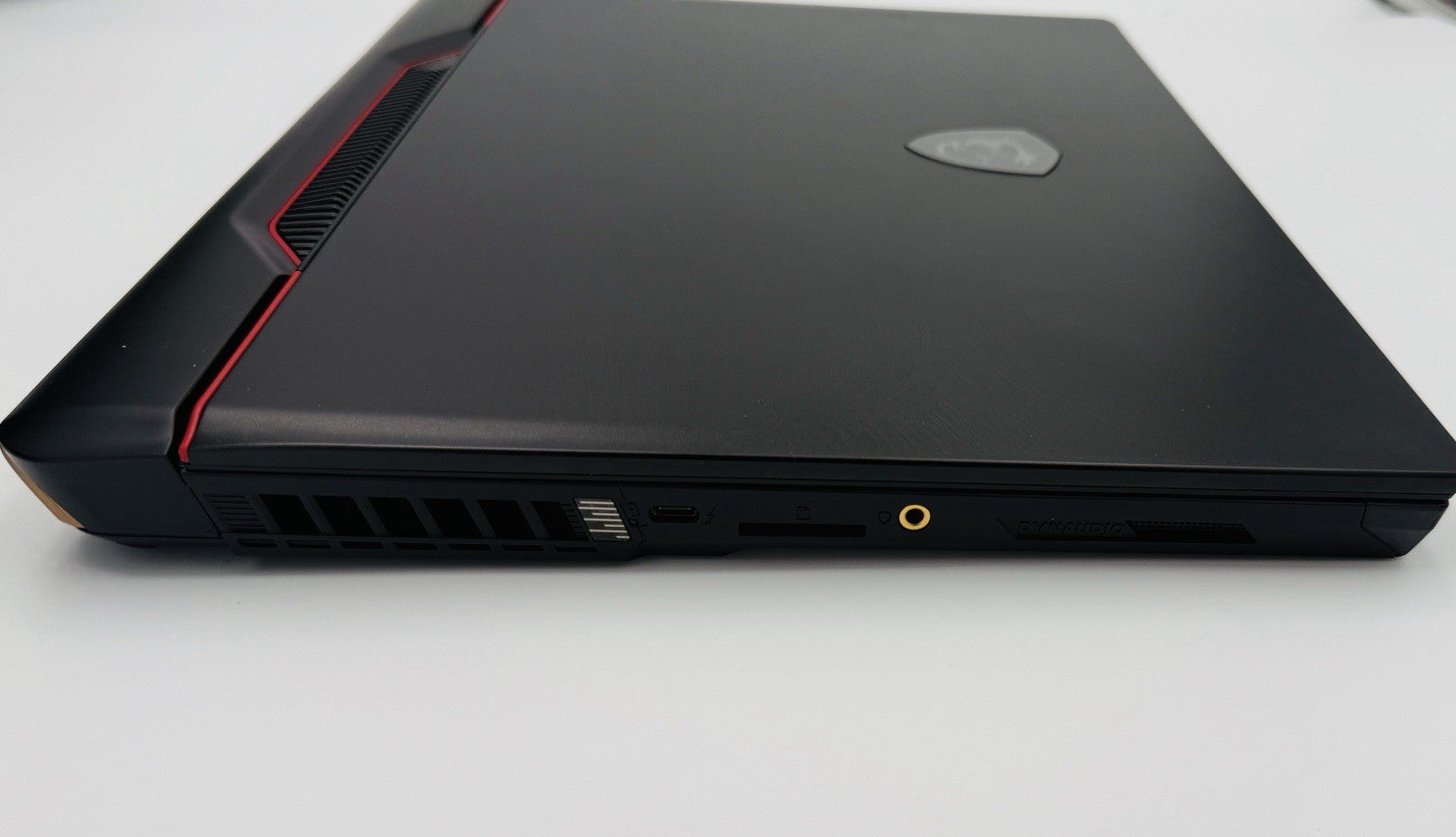 MSI Raider 16" – i9-14900HX, 32GB RAM, 1TB SSD, NVIDIA RTX 4070 | FHD+ 144Hz