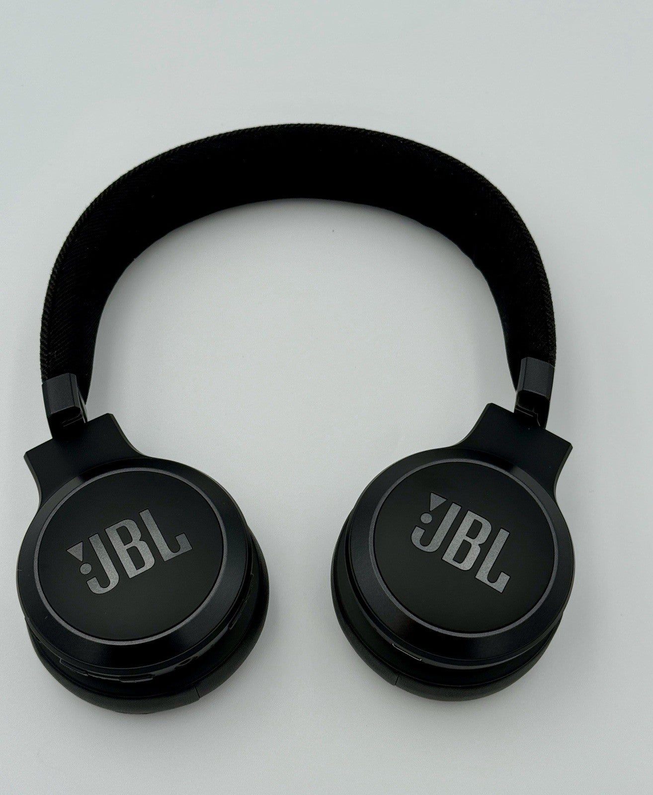 JBL Live 675NC Noise Cancelling Bluetooth On-Ear Wireless Headphones 1 yr wrnty