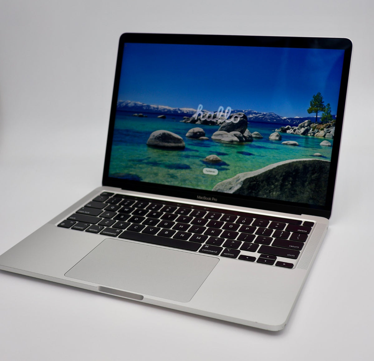Apple MacBook Pro 13.3" 2022 M2 8GB 256GB SSD 10C GPU Silver MNEP3LL/A Touch Bar