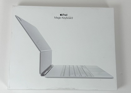 Apple Magic Keyboard White for iPad Air 13″ M3 MDFW4LL/A Excellent!
