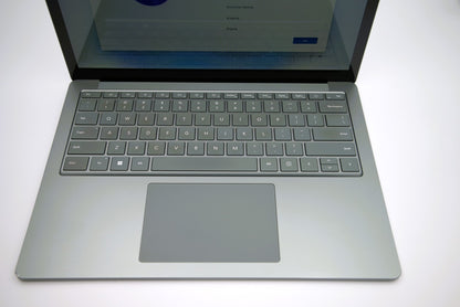 Microsoft Surface Laptop 5 13.5” Touch – i5-1235U / 8GB / 512GB SSD | Windows 11