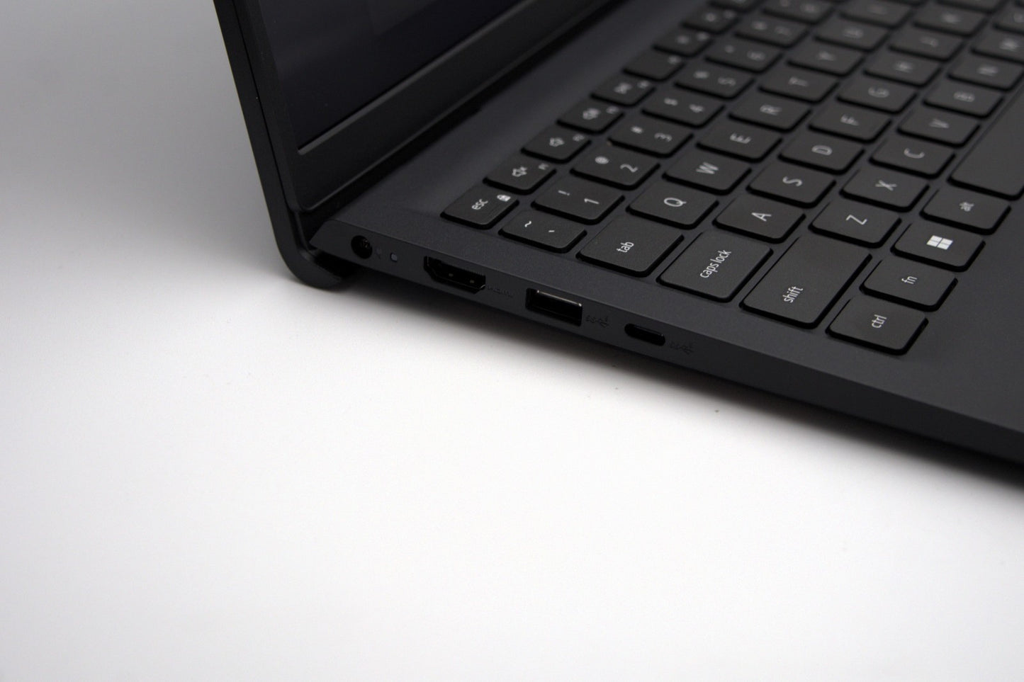 Dell Inspiron 15.6 Touchscreen Laptop  AMD Ryzen 5, 8GB RAM, 1TB SSD i3535