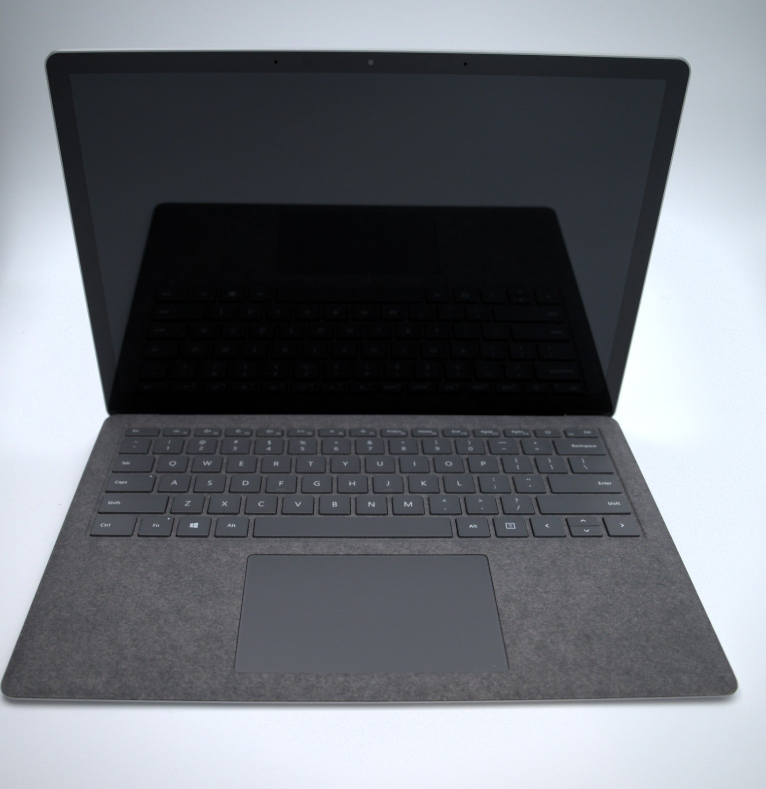 Microsoft Surface Go 3 – 12.4" Touch, i5-1235U, 8GB RAM, 128GB SSD, W10