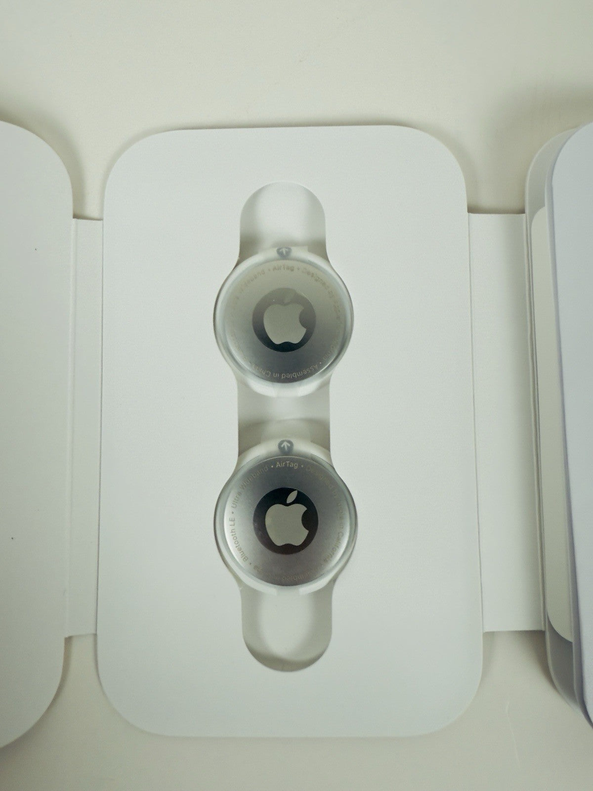 Apple AirTag 4-Pack GPS Tracker MX542LL/A A2187 – NEW Fast Ship