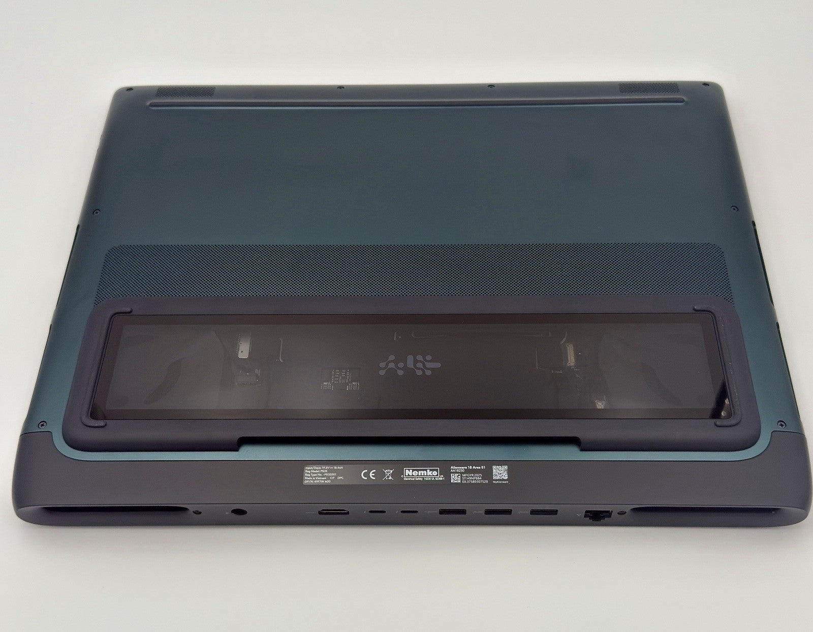 Alienware Area 51 Aa18250 – 18" Ultra 9, 32GB, RTX 5070 Ti, 2TB SSD Warranty