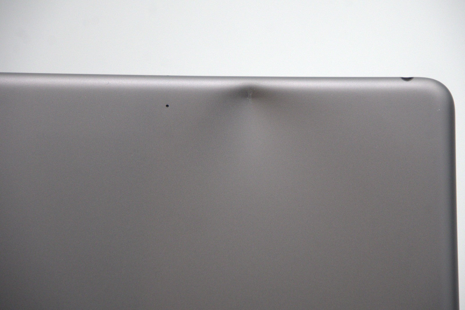 Apple iPad 10.2" 7th Gen | 128GB Wi‑Fi | Space Gray | A2197 | ding on back