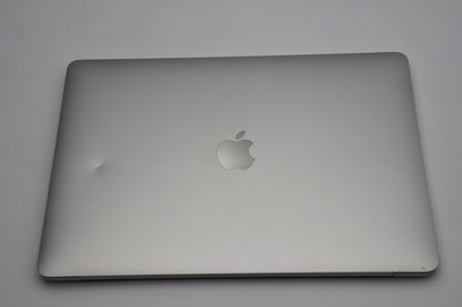 Apple MacBook Pro 13.3" 2022 M2 8GB 256GB SSD 10C GPU Silver MNEP3LL/A Touch Bar