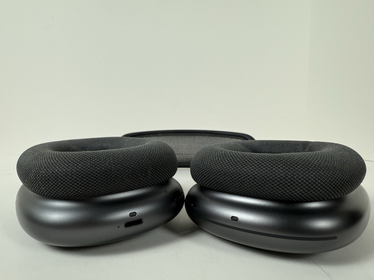 Apple AirPods Max Space Gray A2096 MGYH3AM Wireless Over-Ear Headphone 1 YR WTY