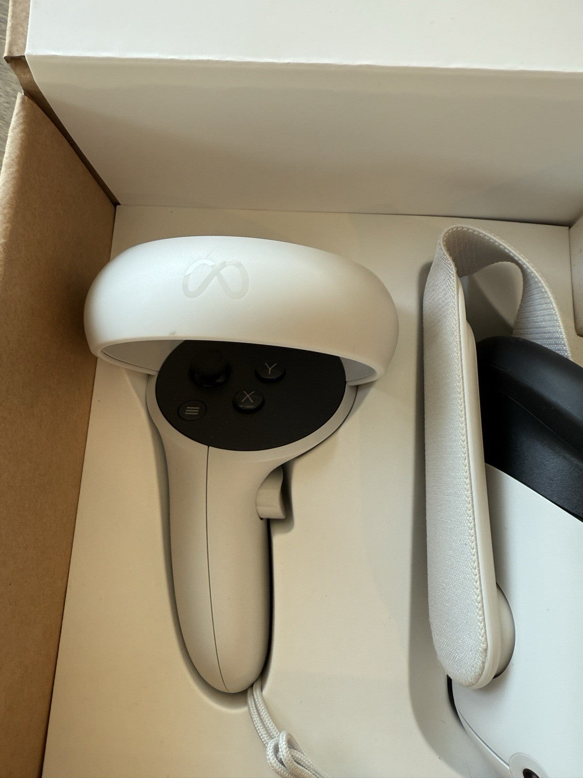 Oculus Quest 2 VR Headset Bundle 256GB – Wireless Virtual Reality