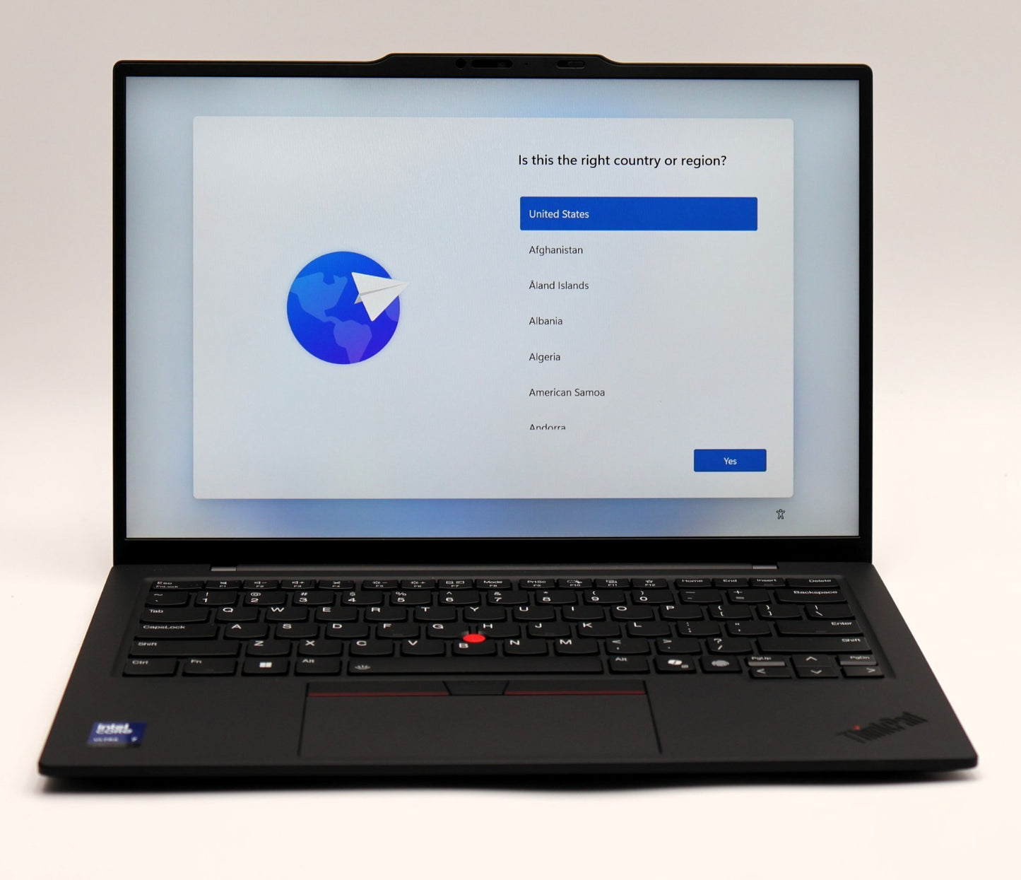 Lenovo Thinkpad X1 Carbon G13 14" Laptop Core Ultra 7 258V 32GB RAM 1TB SSD W11