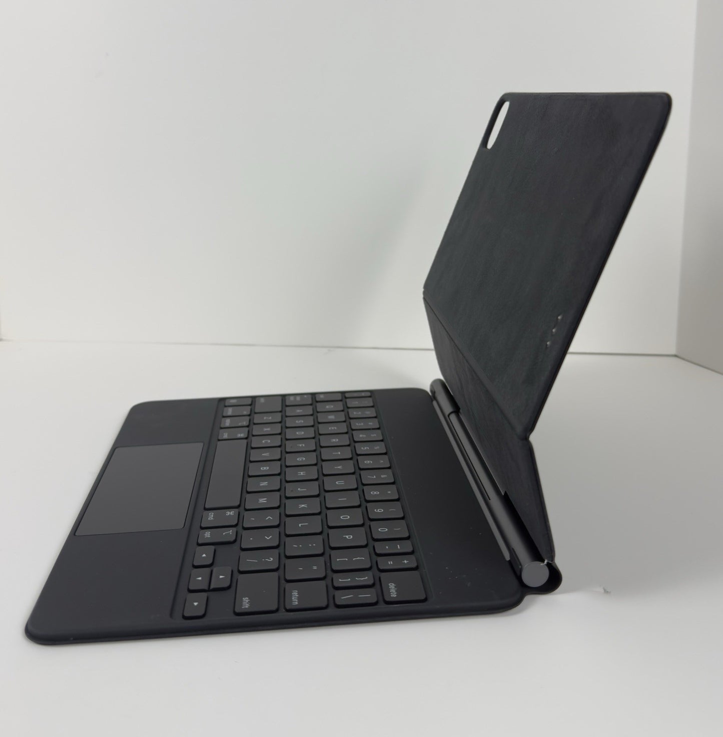 Apple Magic Keyboard MXQT2LL/A Black for iPad Pro 11" & iPad Air 10.9"