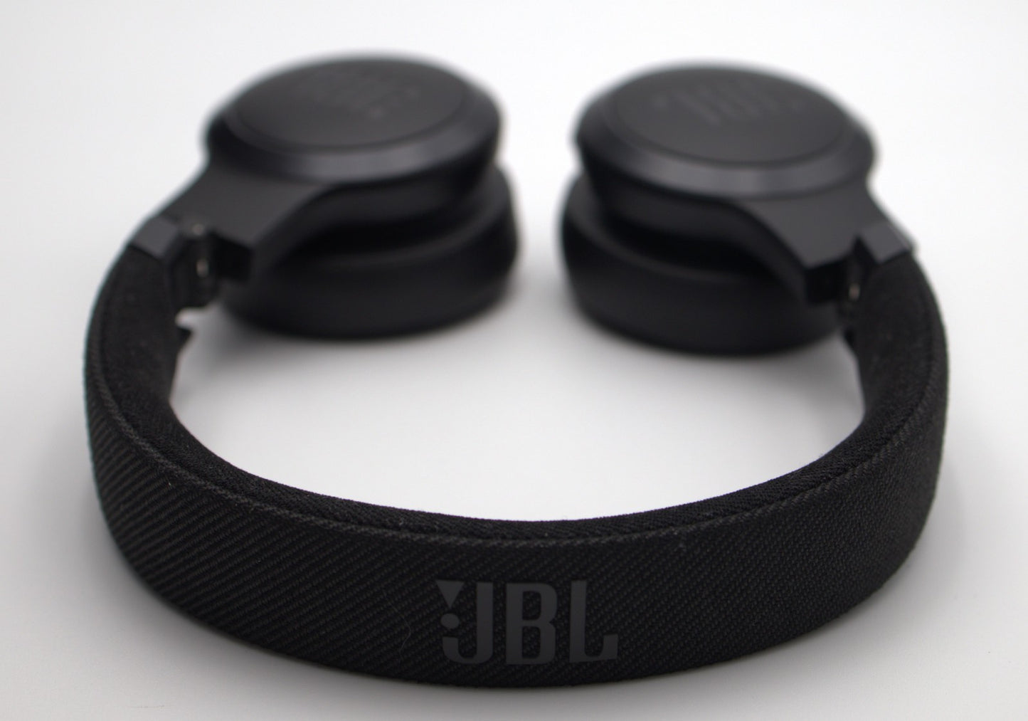 JBL Live 675NC Noise Cancelling Bluetooth On-Ear Wireless Headphones 1 yr wrnty