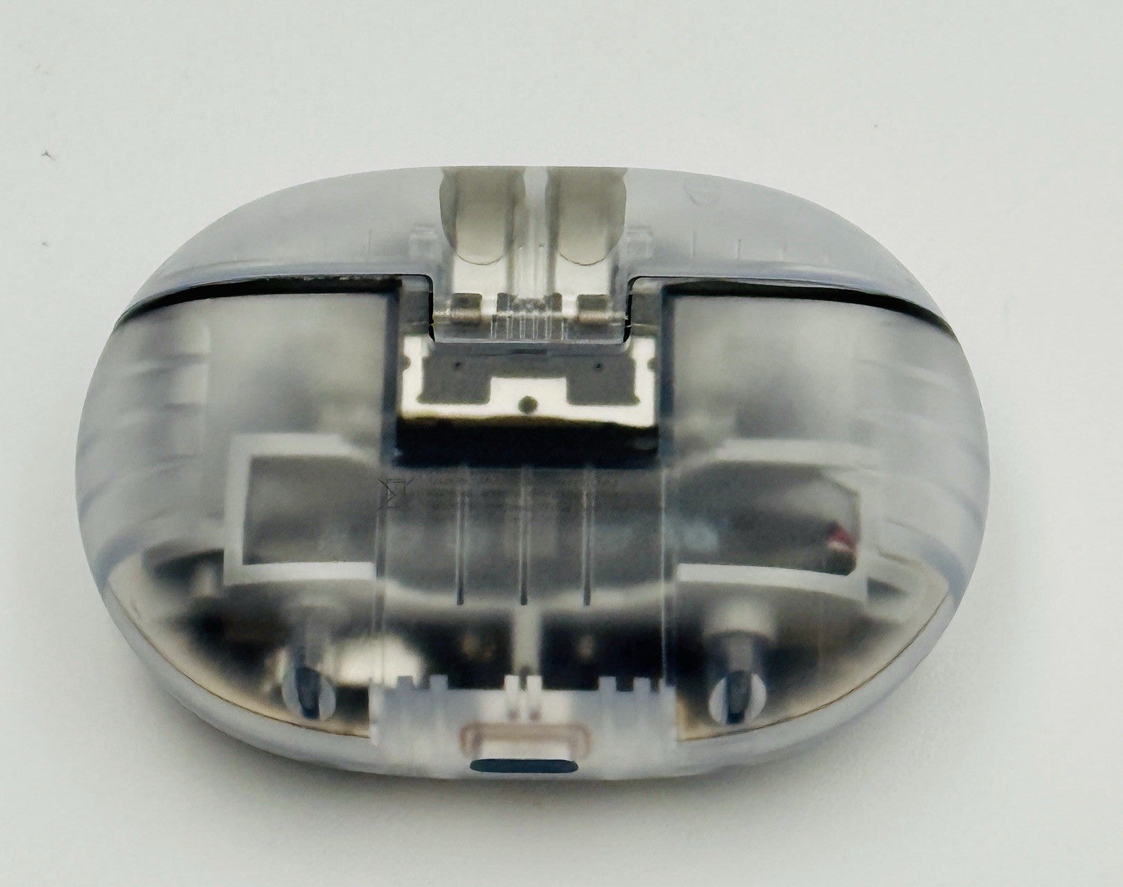 Beats Studio Buds – Wireless Noise Cancelling Earbuds Transparent MQLK3LL/A |