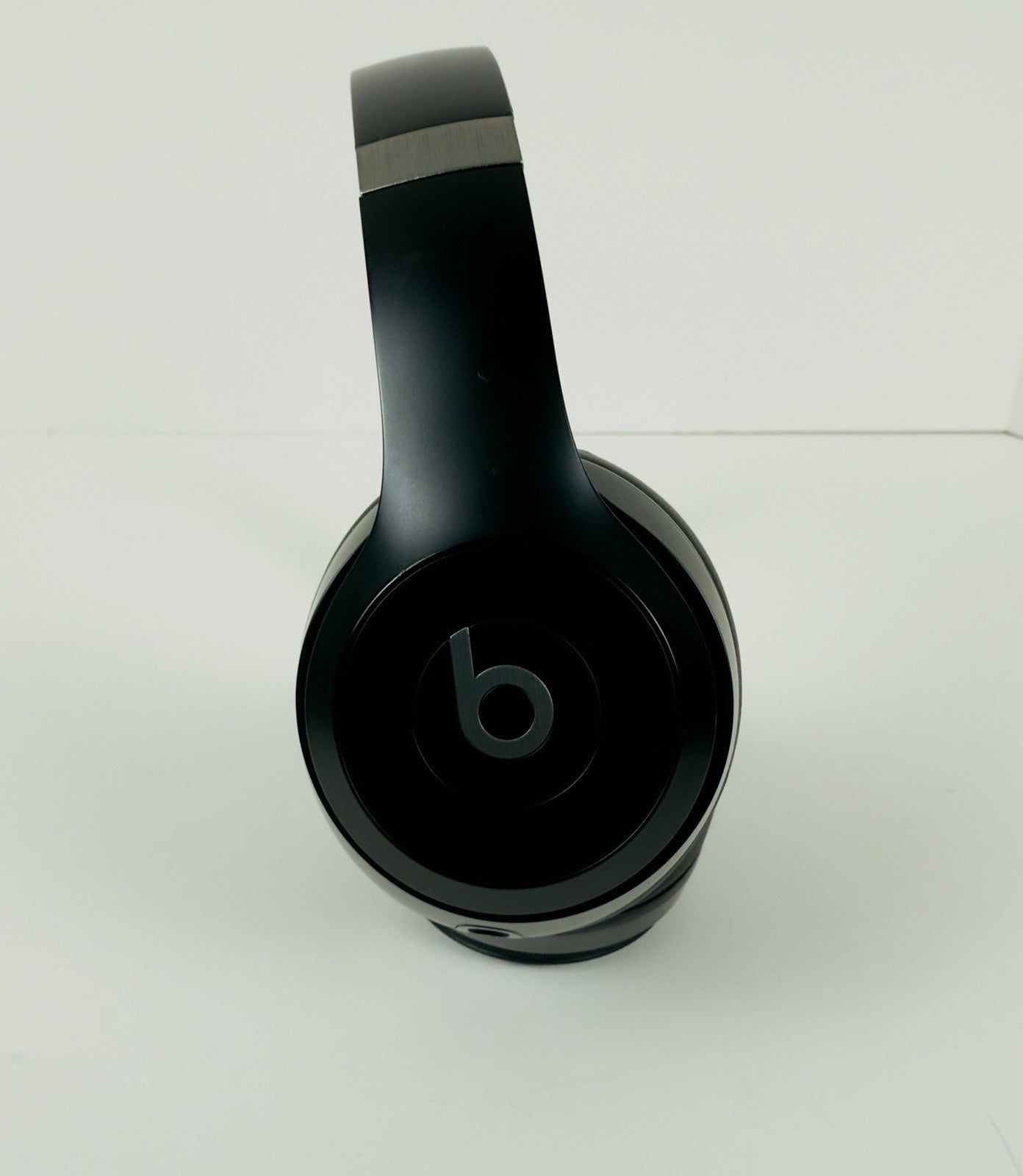 Beats Studio Pro Wireless Noise Cancelling Headphones Black + AppleCare