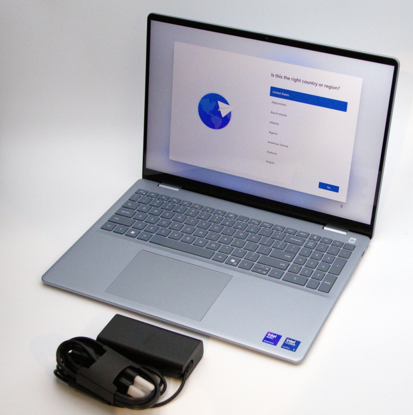 Dell Plus 16" 1920x1200 Touch Ultra 9 288V 32GB 1TB SSD W11H