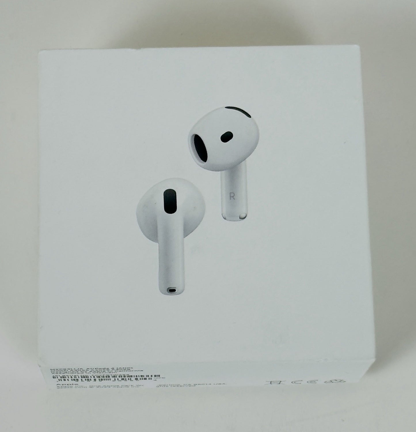 Apple AirPods 4th Gen ANC  with Active Noise Cancellation MXP93LL/A - Excellent!