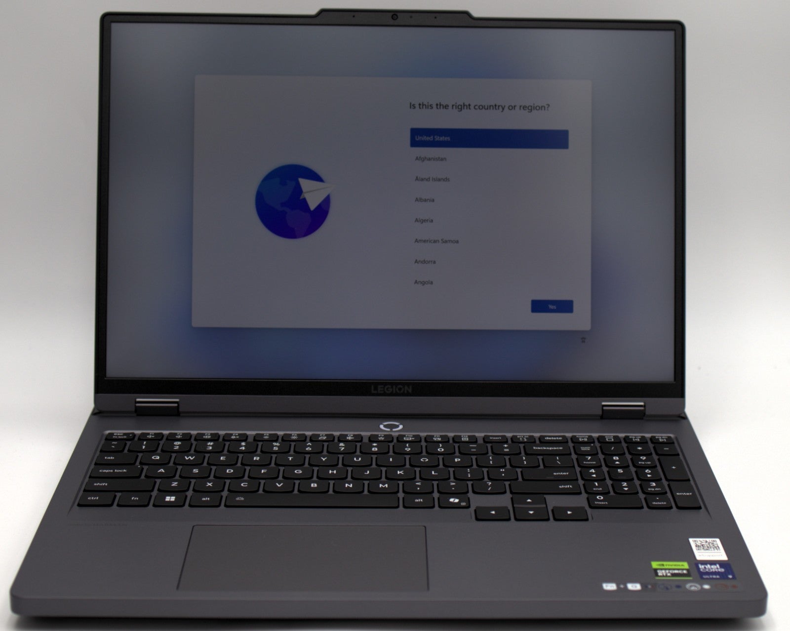 Lenovo Legion 5 16IAX10 16" Ultra 9 275HX 32GB 1TB SSD RTX 5060 W11H Warranty!