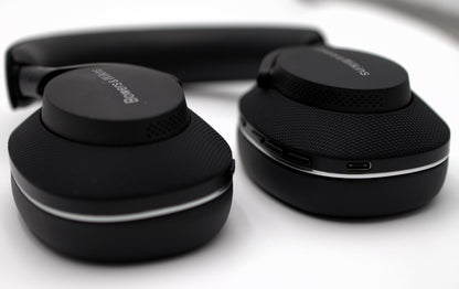 Bowers & Wilkins PX7 S2 On-Ear Noise Cancelling Wireless Headphones Case | Black