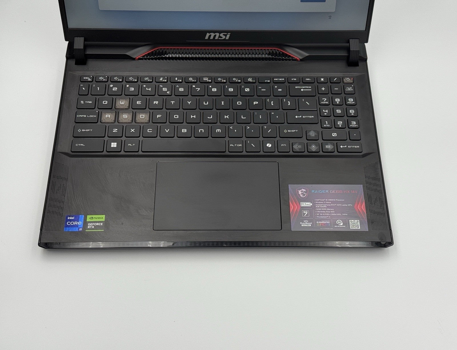 MSI Raider 16" – i9-14900HX, 32GB RAM, 1TB SSD, NVIDIA RTX 4070 | FHD+ 144Hz