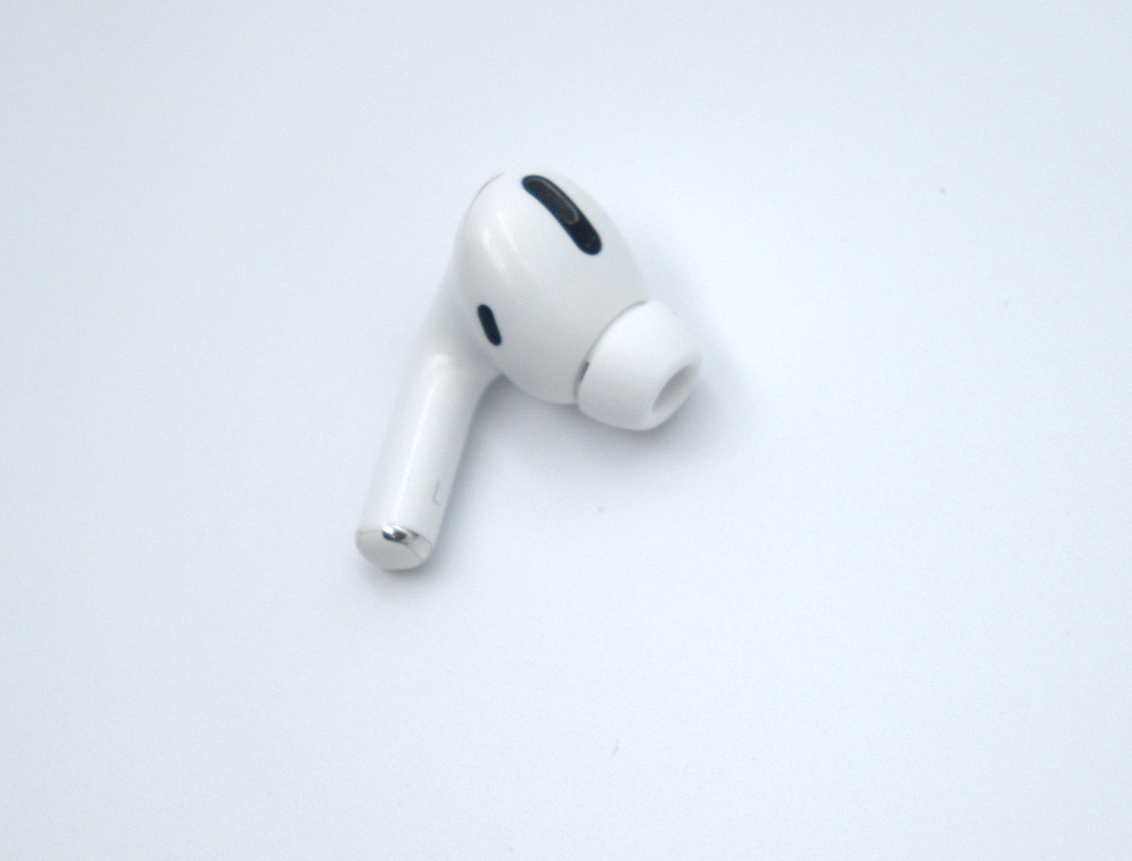 Genuine Apple AirPods Pro Gen 1 – OEM Replacement Left, Right, or Case | Good