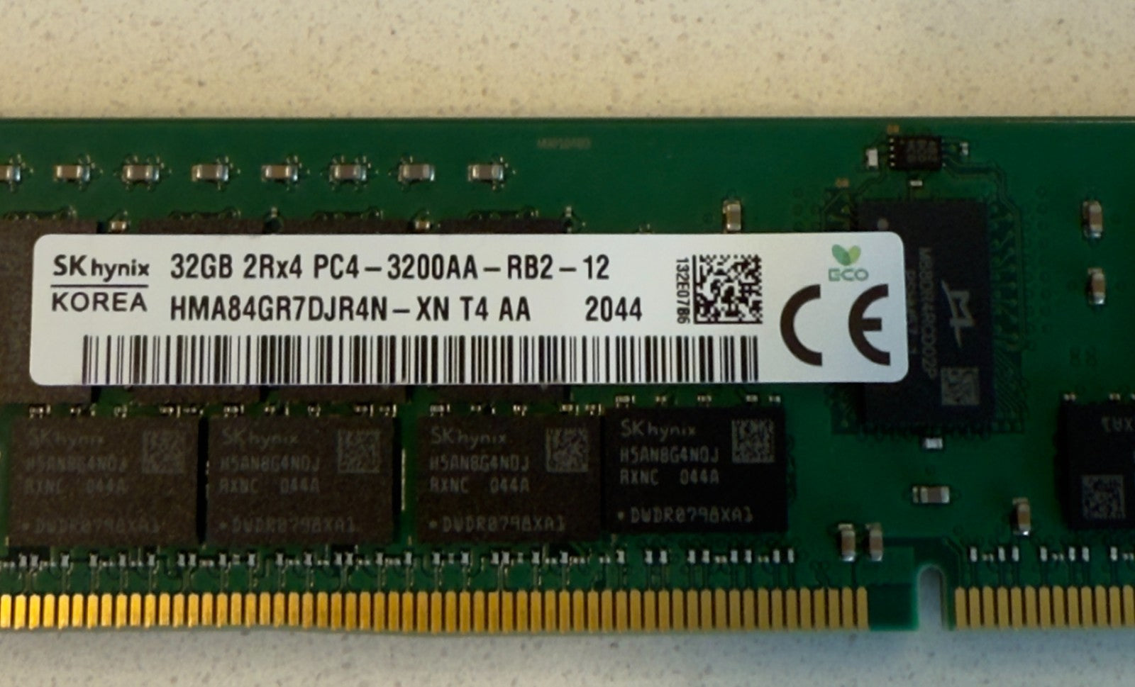 SK HYNIX 32GB 2Rx4 PC4-3200AA-RB2 HMA84GR7DJR4N-XN-T4-AA 2047