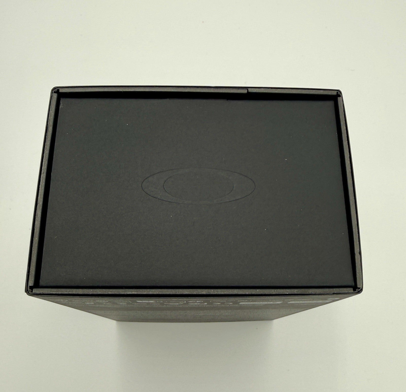 Oakley Meta Vanguard Prizm Road Lenses  Black Frame AI Glasses Sunglasses SEALED