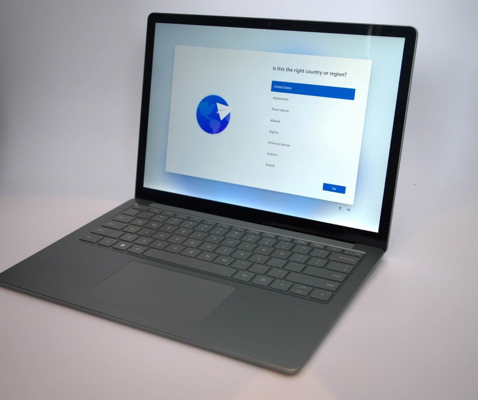 Microsoft Surface Laptop 5 13.5” Touch – i5-1235U / 8GB / 512GB SSD | Windows 11