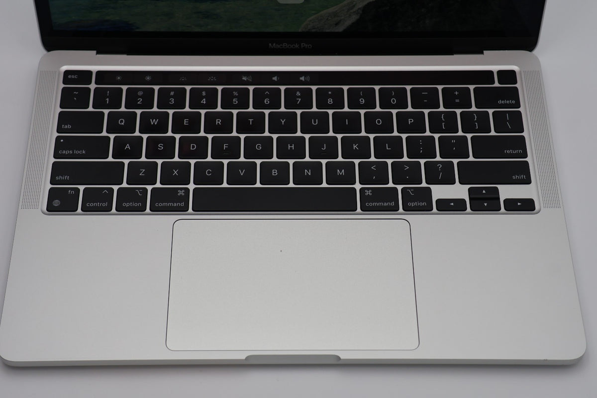 Apple MacBook Pro 13.3" 2022 M2 8GB 256GB SSD 10C GPU Silver MNEP3LL/A Touch Bar