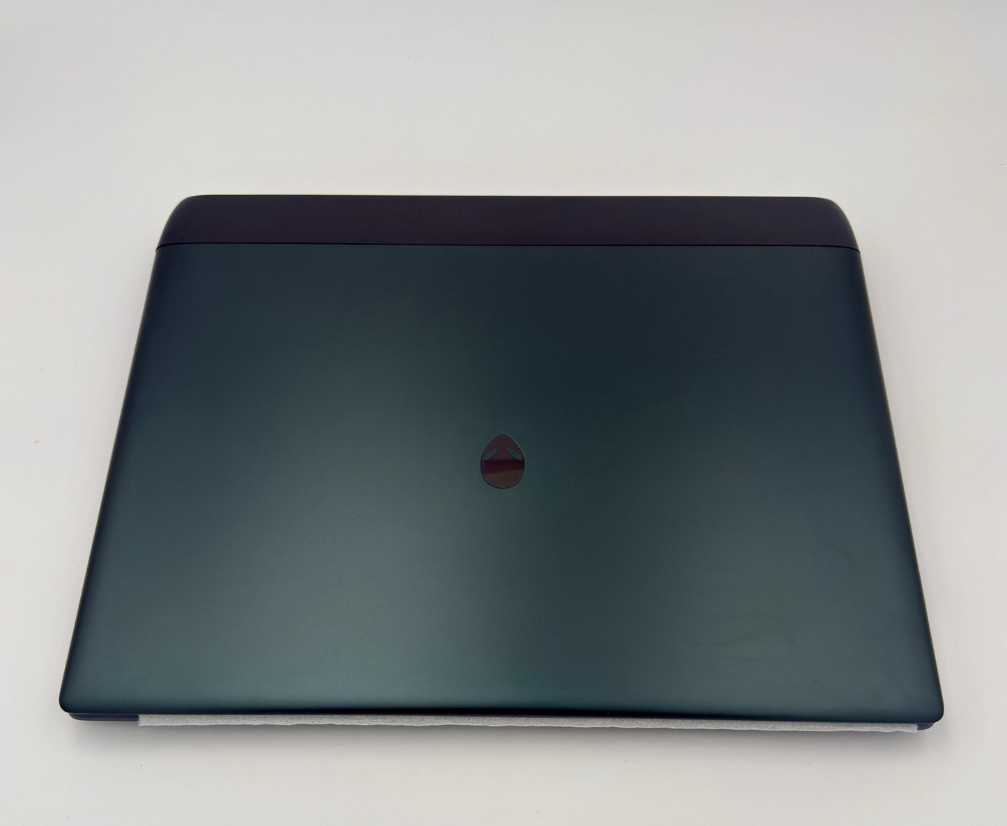 Alienware Area 51 Aa18250 – 18" Ultra 9, 32GB, RTX 5070 Ti, 2TB SSD Warranty