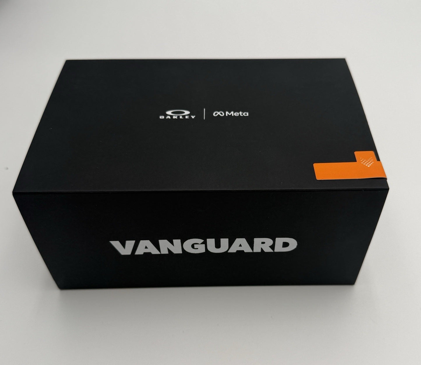 Oakley Meta Vanguard Prizm Road Lenses  Black Frame AI Glasses Sunglasses SEALED