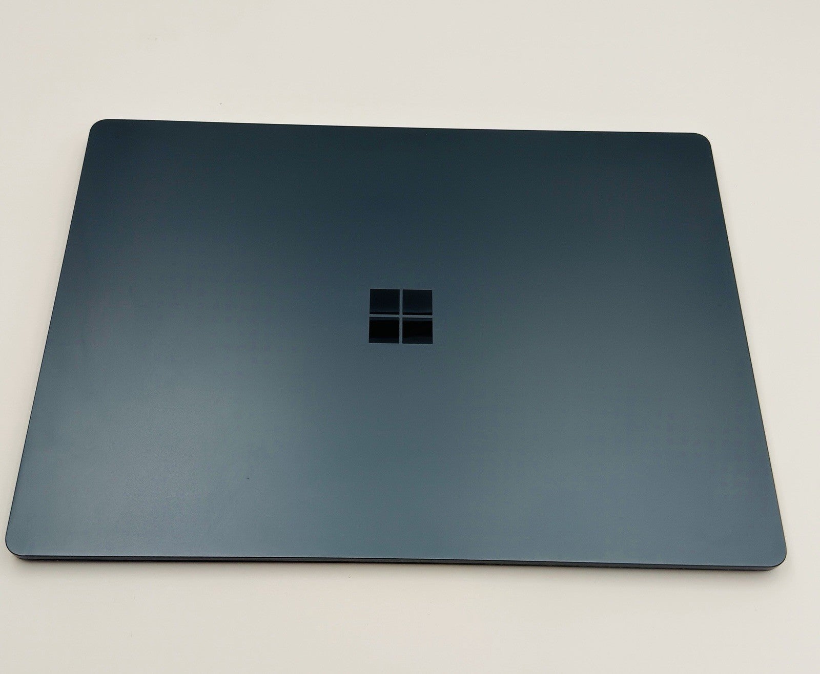 Microsoft Surface Laptop 3 – 13.5" Touch, i7, 16GB, 256GB SSD | Good Condition