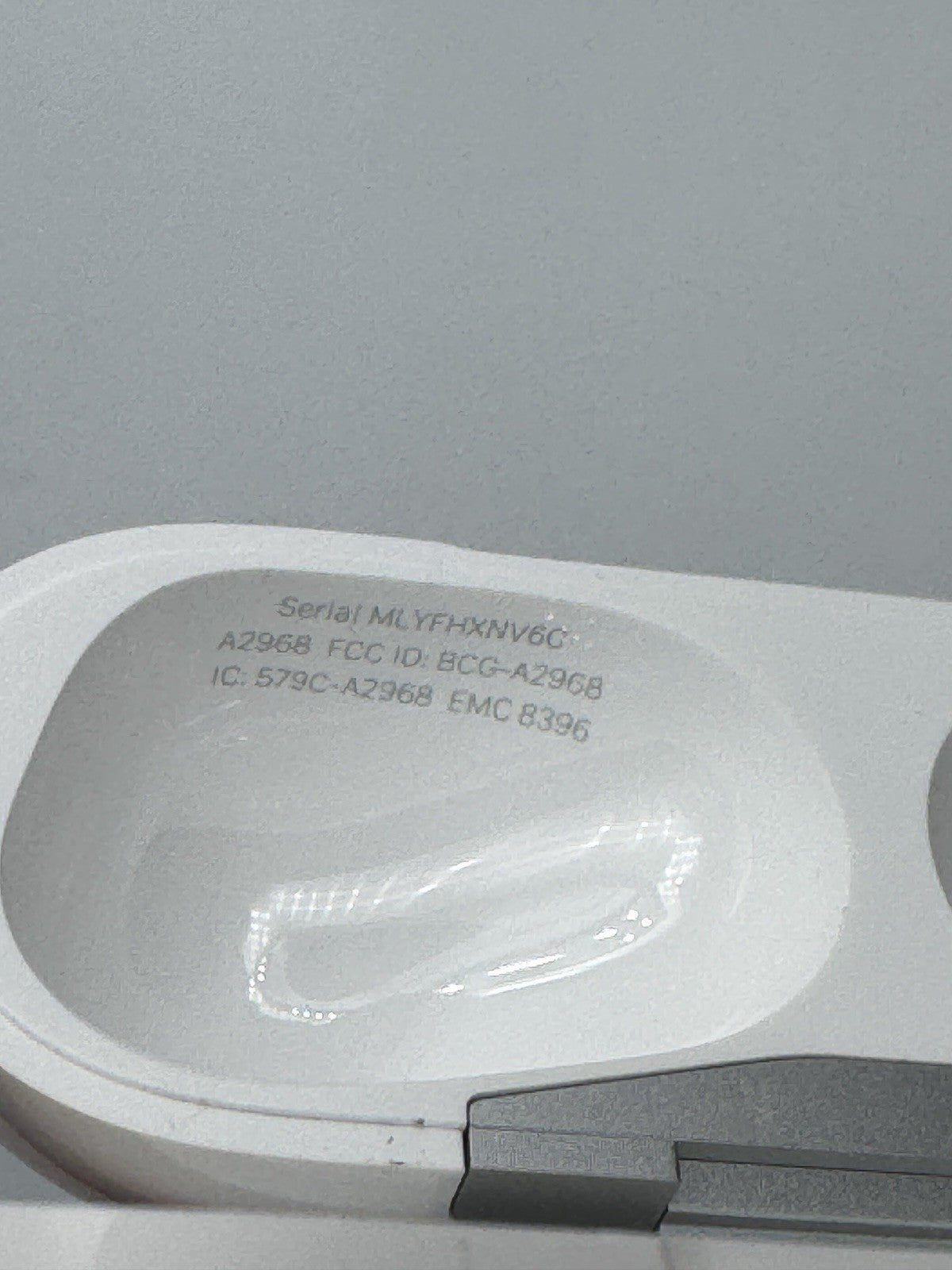 Genuine Apple AirPods Pro 2 USB-C  Replacement Part – Left /Right or Case