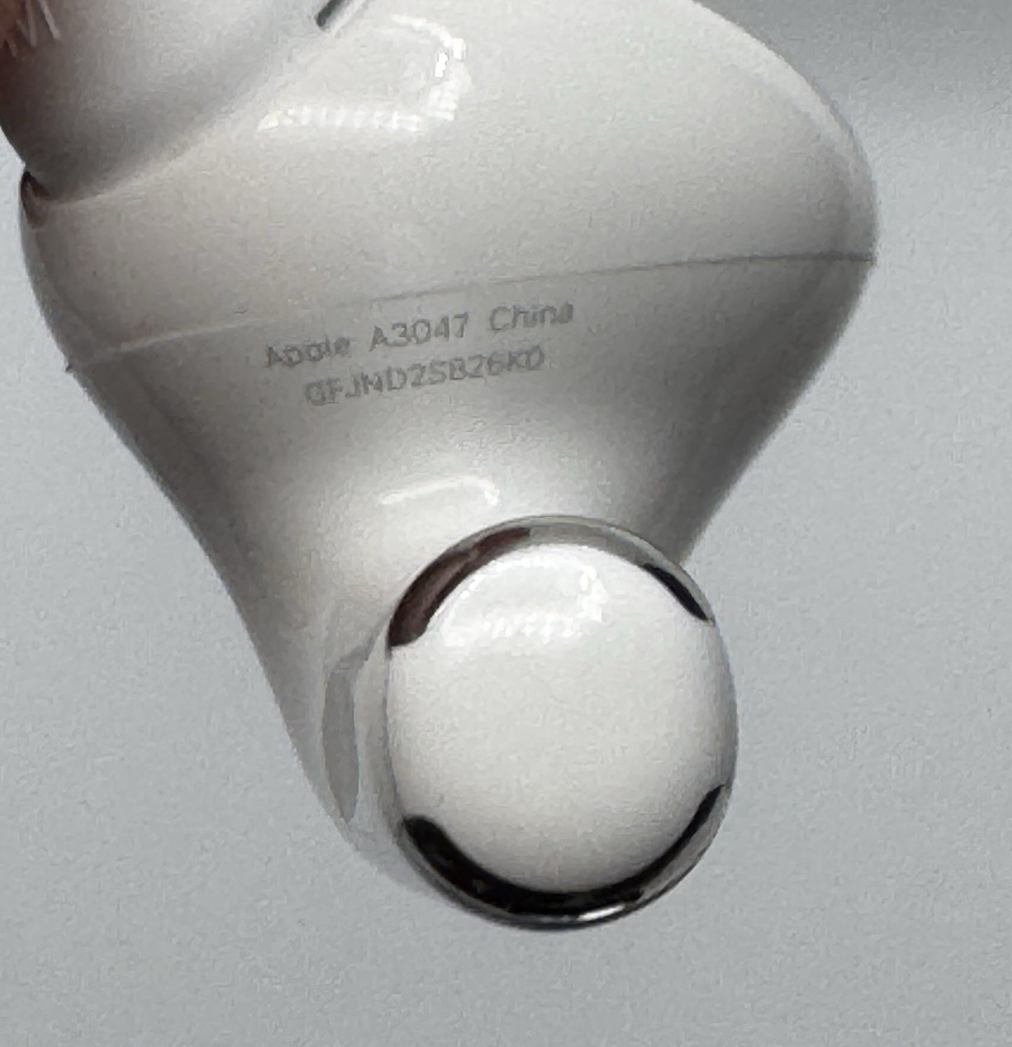 Genuine Apple AirPods Pro 2 USB-C  Replacement Part – Left /Right or Case